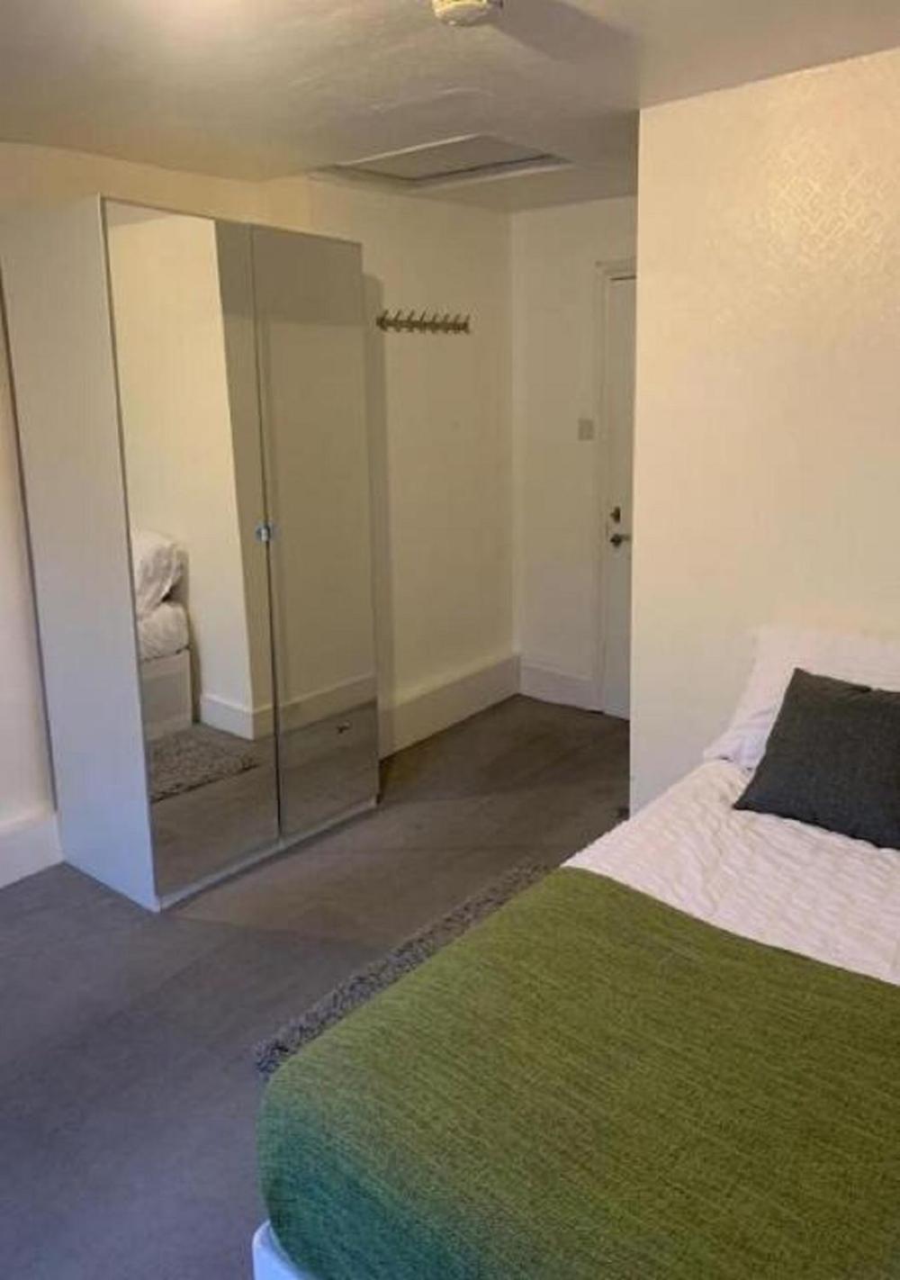 Pensiune Balham, South Spacious, Lambert, 6 Available Londra