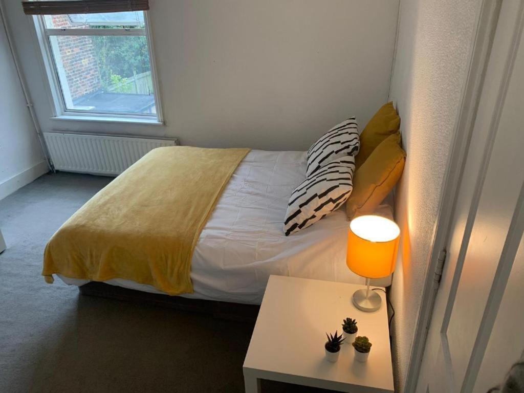 Balham, South Spacious, Lambert, 6 Available Londra